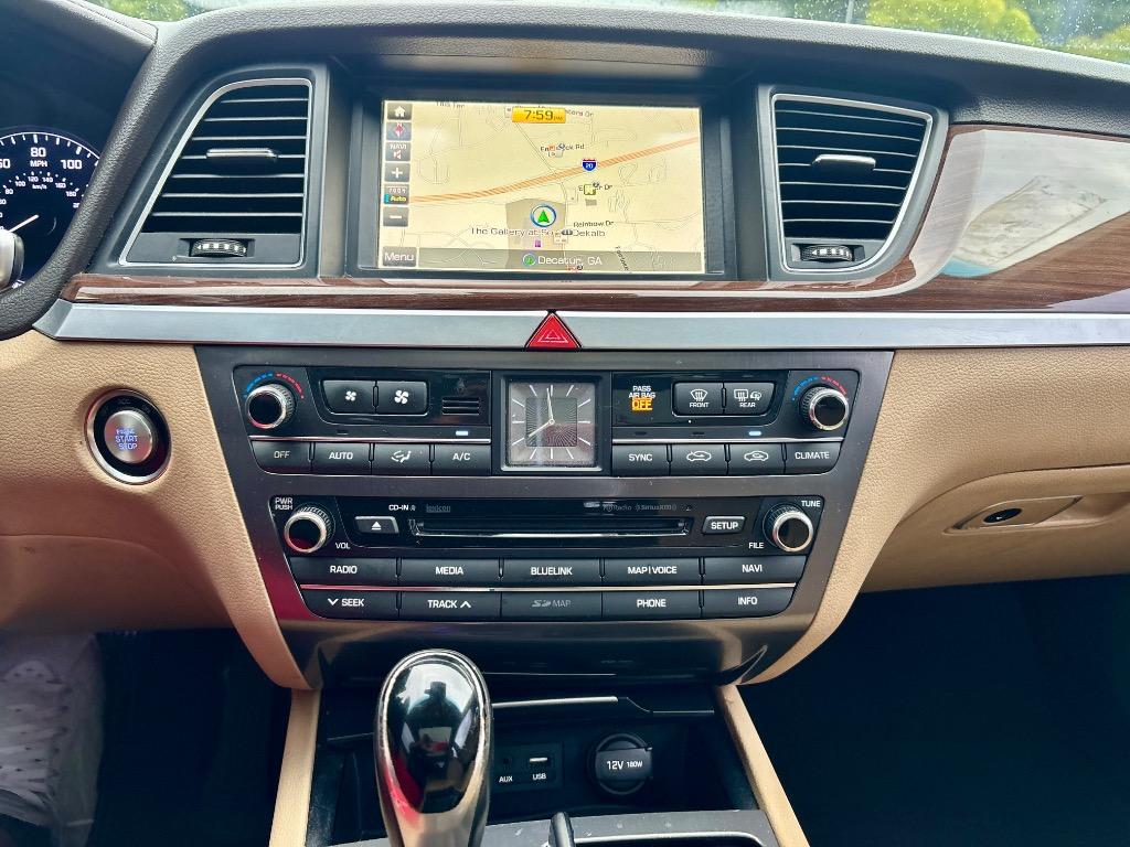 2016 Hyundai Genesis Base - Photo 10
