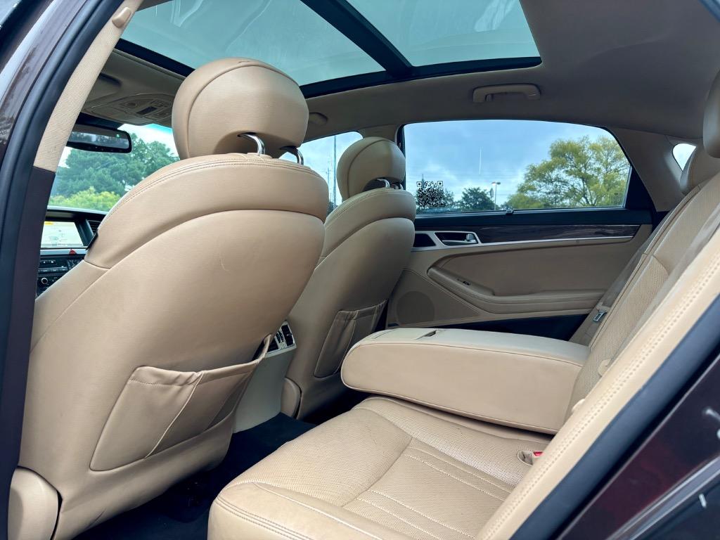 2016 Hyundai Genesis Base - Photo 21