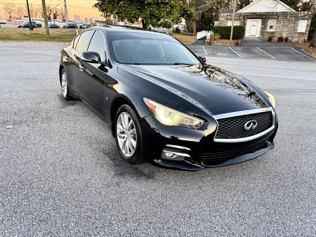 2015 INFINITI Q50 Premium